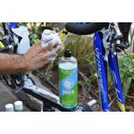 Joes eco bike soap Απομακρύνει αποτελεσματικά τη βρομιά και τη μάκα, αφήνοντας πίσω του γυαλιστερή καθαριότητα.