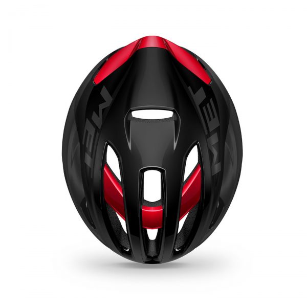 Με το Rivale στα 230gr βάρους έχουμε ένα αεροδυναμικό κράνος, με υψηλά επίπεδα ασφάλειας, σωστή εφαρμογή και όμορφο styling.