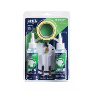 Το Tubeless Ready Kit είναι ολοκληρωμένο και περιέχει όλα τα κομμάτια που θα χρειαστείς για να μετατρέψεις τα ελαστικά σου εύκολα και γρήγορα.