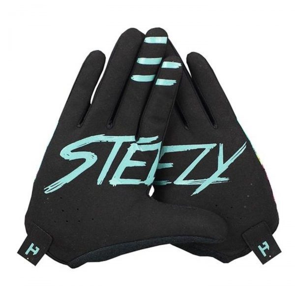 Η Handup έχει δημιουργήσει αυτά τα ποιοτικά γάντια, μόνο και μόνο για να τα λερώσεις.