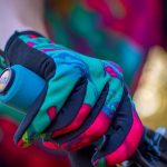 Η Handup έχει δημιουργήσει αυτά τα ποιοτικά γάντια, μόνο και μόνο για να τα λερώσεις.