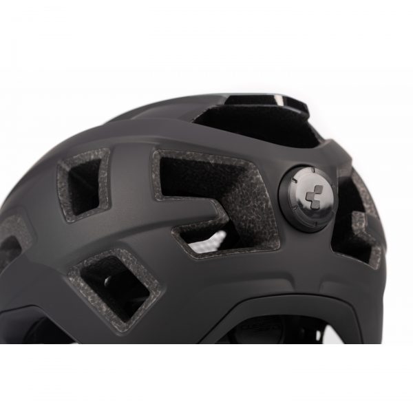 Κράνος_CUBE_Pathos_Black_n_Grey_2 Το Pathos της Cube είναι ένα εξαιρετικό κράνος για χρήση στο βουνό.