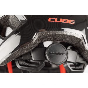 Το Linok της Cube είναι ένα κράνος για παιδιά και νεαρούς αναβάτες