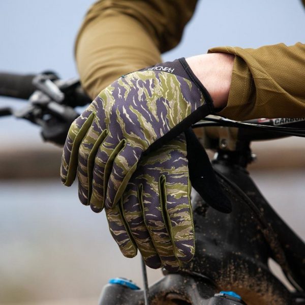 Γάντια_Handup_Tiger_Camo_4 Η Αμερικάνικη Handup κατασκευάζει τα πιο ποιοτικά και Funky γάντια της αγοράς!