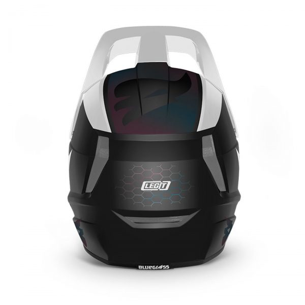 Κράνος_Bluegrass_Legit_White_Iridescent_Matt_3 Το Legit είναι ένα κράνος, εφοδιασμένο με χαρακτηριστικά που έχουν εμπνευστεί από το αγωνιστικό τμήμα της Bluegrass.