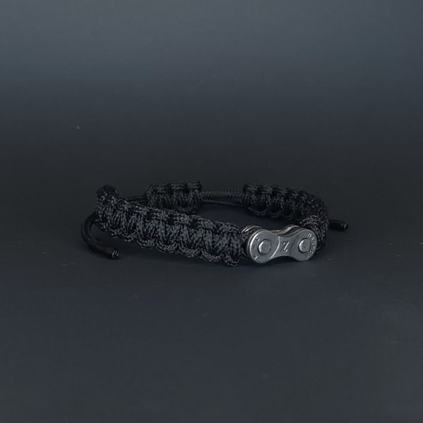 Βραχιόλι_Chain_Link_Grey_Black_2 Τα βραχιόλια Chain Link είναι το τέλειο δώρο για έναν ποδηλάτη.